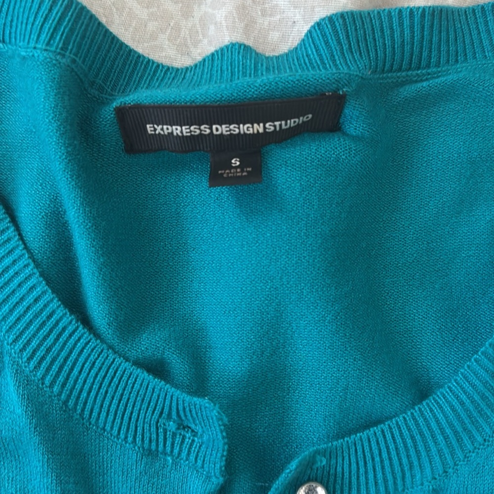 Cardigan - Picture 2 of 5